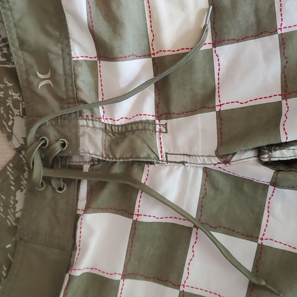 Hurley Checker Boardshorts 0 - Picture 3 of 10